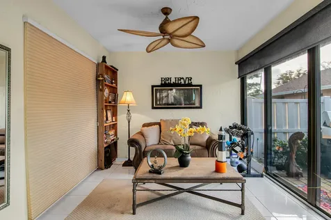 8182 Springtree Road Boca Raton FL 33496