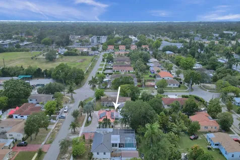 515 Ne 139 Street North Miami FL 33161