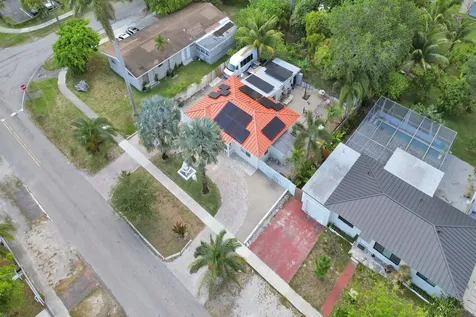515 Ne 139 Street North Miami FL 33161