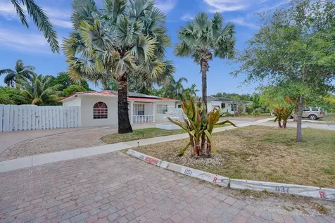 515 Ne 139 Street North Miami FL 33161