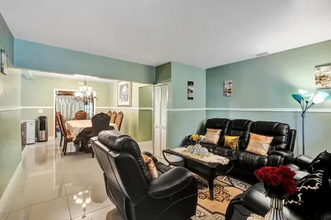 515 Ne 139 Street North Miami FL 33161