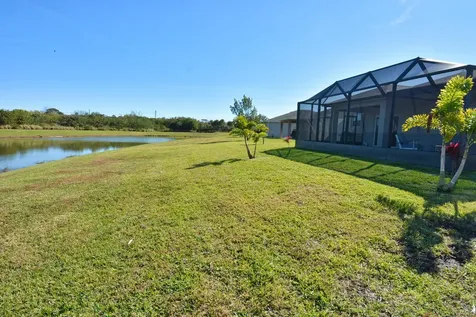 3524 Carriage Pointe Circle Fort Pierce FL 34981