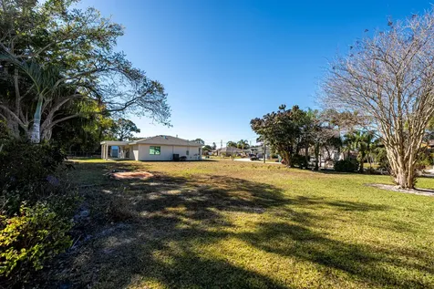1443 Se Proctor Lane Port Saint Lucie FL 34983