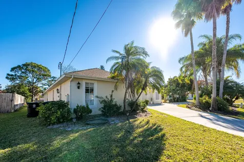 1443 Se Proctor Lane Port Saint Lucie FL 34983