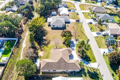 1443 Se Proctor Lane Port Saint Lucie FL 34983