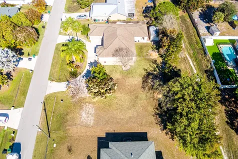 1443 Se Proctor Lane Port Saint Lucie FL 34983