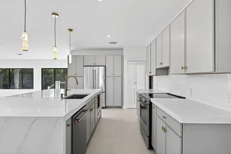 1004 Avon Road West Palm Beach FL 33401