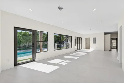 1004 Avon Road West Palm Beach FL 33401