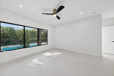 1004 Avon Road West Palm Beach FL 33401
