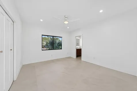 1004 Avon Road West Palm Beach FL 33401