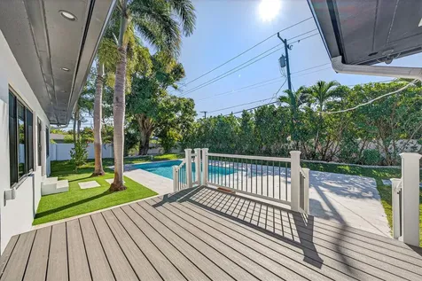1004 Avon Road West Palm Beach FL 33401