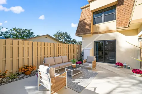 865 Nw 29th Avenue Delray Beach FL 33445