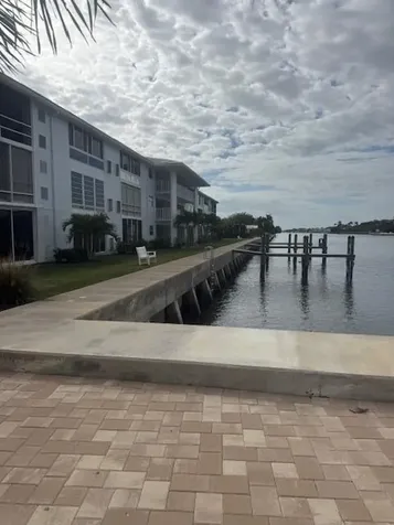 5520 N Ocean Boulevard Ocean Ridge FL 33435