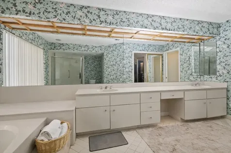 6691 S Pine Court Palm Beach Gardens FL 33418