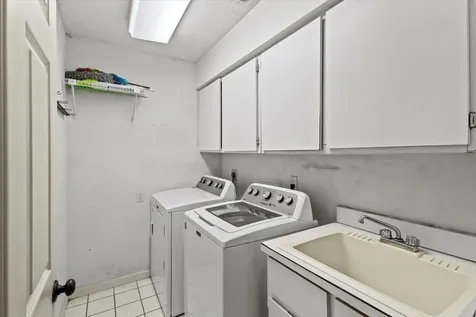 6691 S Pine Court Palm Beach Gardens FL 33418