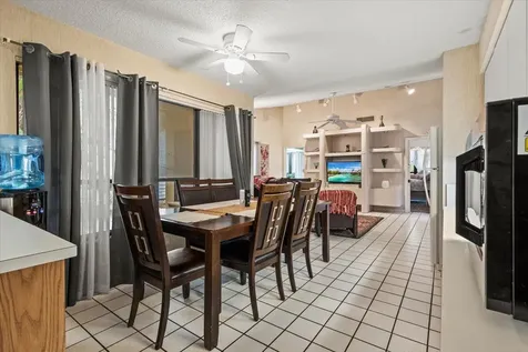6691 S Pine Court Palm Beach Gardens FL 33418