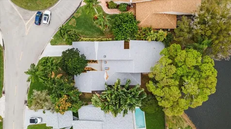 6691 S Pine Court Palm Beach Gardens FL 33418
