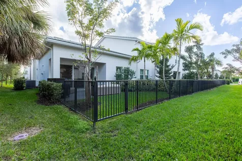16401 Milenium Court Westlake FL 33470