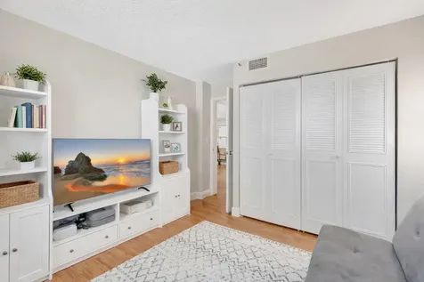 5260 Nw 2nd Avenue Boca Raton FL 33487