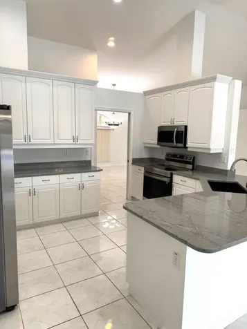 106 Pepper Tree Crescent Royal Palm Beach FL 33411