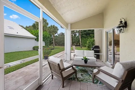 9221 Heathridge Drive West Palm Beach FL 33411