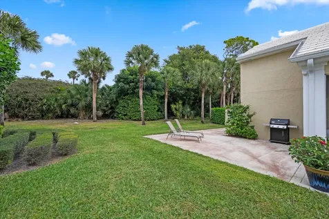 9221 Heathridge Drive West Palm Beach FL 33411