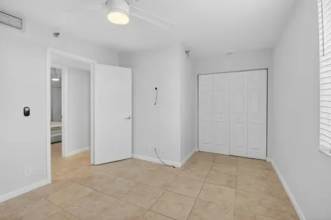5280 Nw 2nd Avenue Boca Raton FL 33487