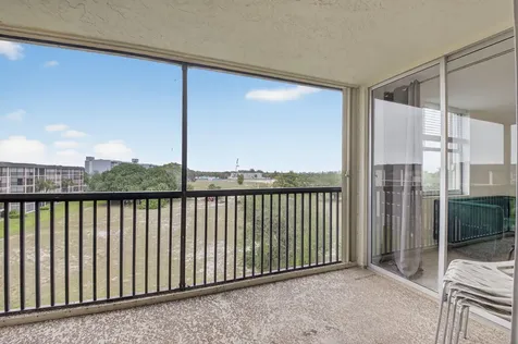 5280 Nw 2nd Avenue Boca Raton FL 33487