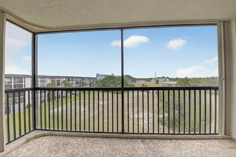 5280 Nw 2nd Avenue Boca Raton FL 33487