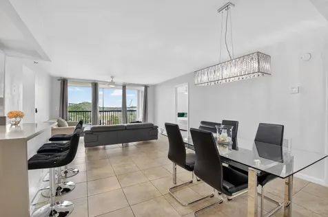 5280 Nw 2nd Avenue Boca Raton FL 33487