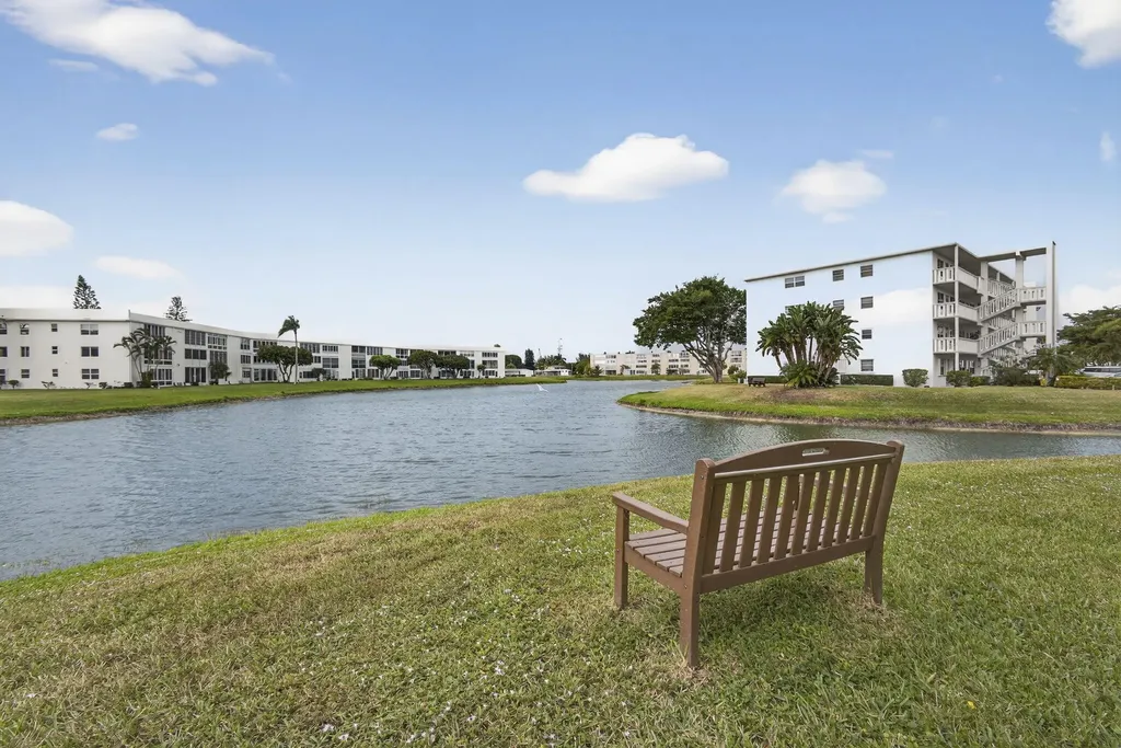 330 Wellington G West Palm Beach FL 33417