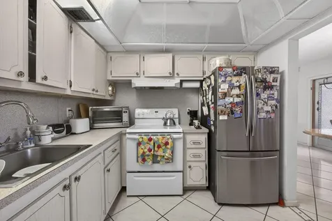 330 Wellington G West Palm Beach FL 33417