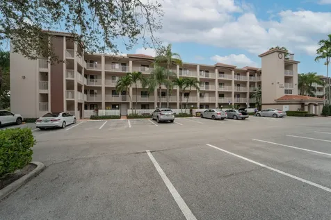 6093 Pointe Regal Circle Delray Beach FL 33484