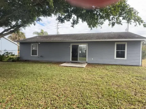2342 SW Bayshore Boulevard Port Saint Lucie FL 34984
