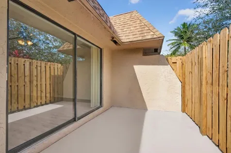 9409 NW 49th Court Sunrise FL 33351