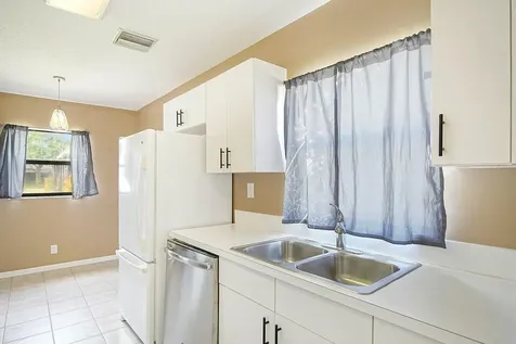 1732 W Sanderling Lane Fort Pierce FL 34982