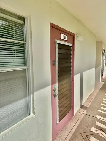 147 Fanshaw D Boca Raton FL 33434
