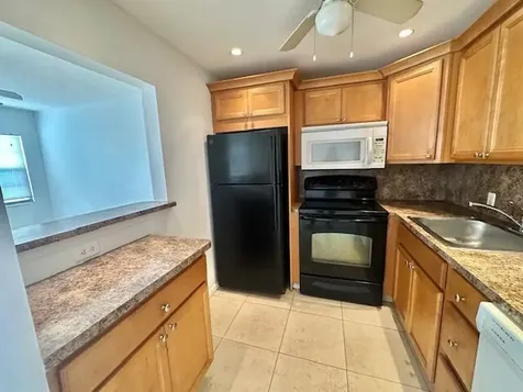 147 Fanshaw D Boca Raton FL 33434