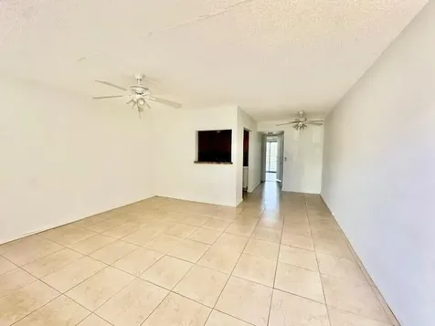 147 Fanshaw D Boca Raton FL 33434
