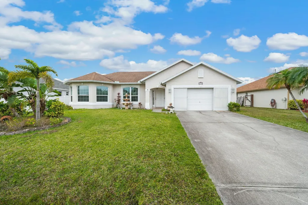 1718 Sw Columbia Street Port Saint Lucie FL 34987