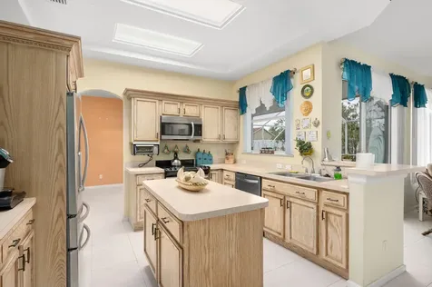 1718 Sw Columbia Street Port Saint Lucie FL 34987