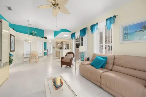 1718 Sw Columbia Street Port Saint Lucie FL 34987