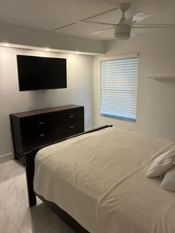 5749 Camino Del Sol Boca Raton FL 33433