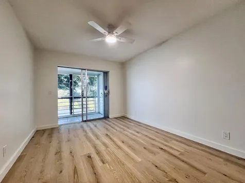 130 Chatham F West Palm Beach FL 33417