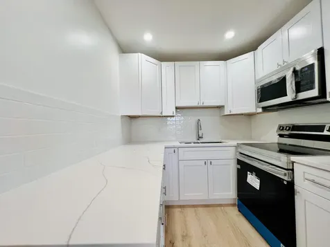 130 Chatham F West Palm Beach FL 33417