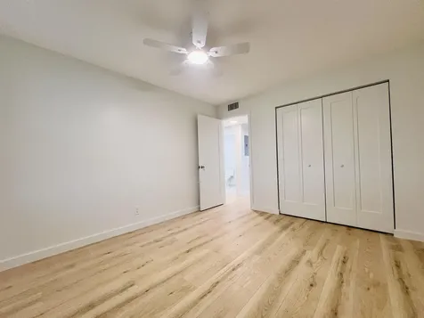 130 Chatham F West Palm Beach FL 33417