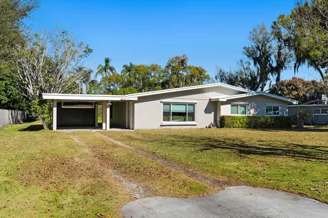 800 Anita Street Fort Pierce FL 34982