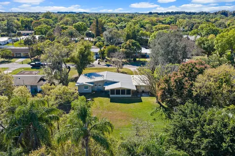800 Anita Street Fort Pierce FL 34982