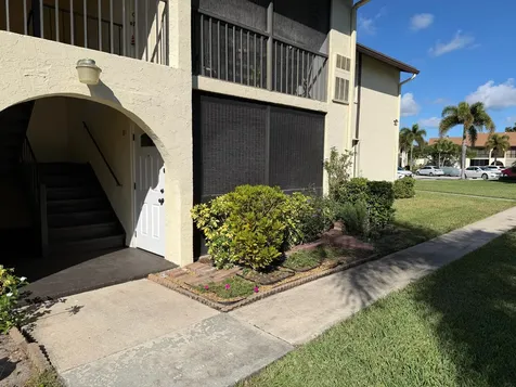 5930 Whispering Pine Way Greenacres FL 33463