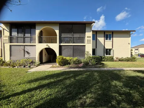 5930 Whispering Pine Way Greenacres FL 33463